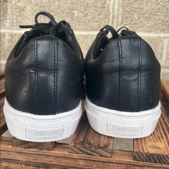 Thursday Women’s Black Leather Sneakers Size 8.5 - Picture 6 of 12